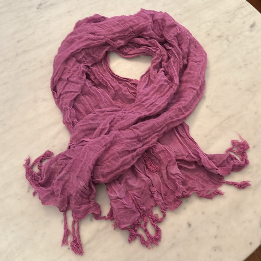 Love Quotes Light Purple Scarf. Made of linen and viscose. Lightweight.